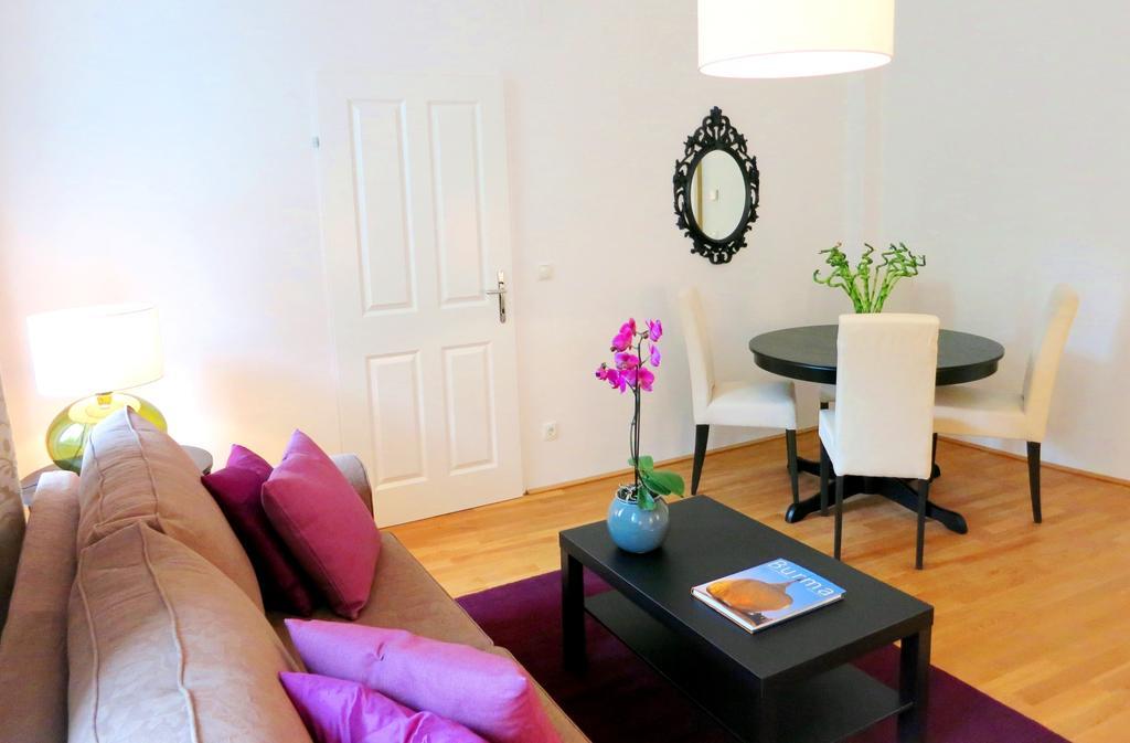 Apartment Theresiengasse Wien Zimmer foto